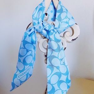 COACH neck scarf